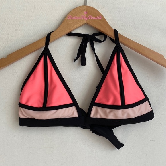 Xhiliaration Bikini Top with removable pads, Size Large - Picture 1 of 6